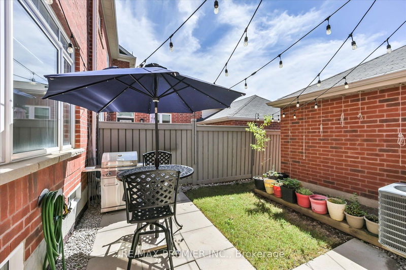 160 Barons St  Vaughan, L4H 3Y7 | Image 31