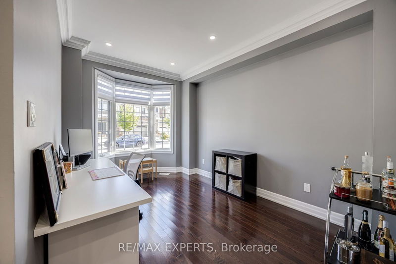 10 Claudview St  King, K6H 5R6 | Image 3