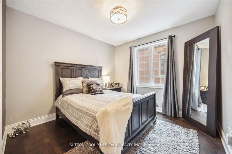 10 Sunrise Ridge Tr  Whitchurch-Stouffville, L4A 0C9 | Image 21