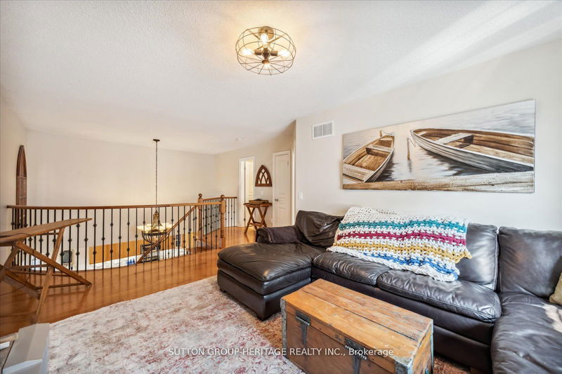 10 Sunrise Ridge Tr  Whitchurch-Stouffville, L4A 0C9 | Image 25