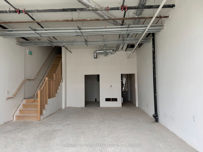 3 - 200 Dissette St, Bradford West Gwillimbury, L3Z 3G8 | Image 3