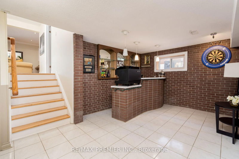 30 Arran Cres  Vaughan, L4L 1G5 | Image 27