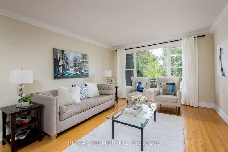 30 Arran Cres  Vaughan, L4L 1G5 | Image 5