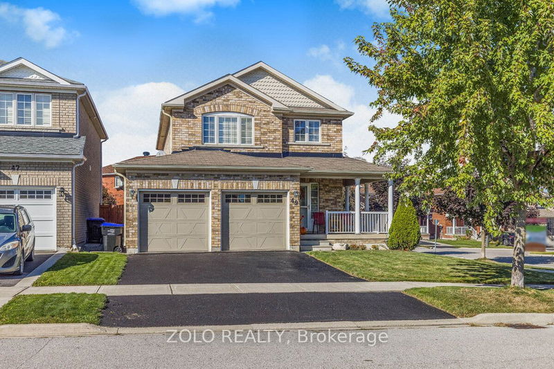 49 Christina Cres  Bradford West Gwillimbury, L3Z 0B1 | Image 3