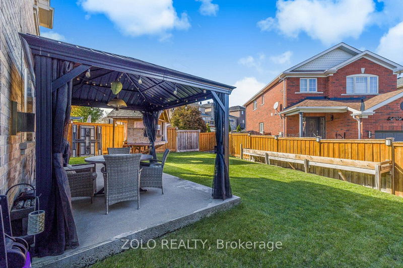 49 Christina Cres  Bradford West Gwillimbury, L3Z 0B1 | Image 34