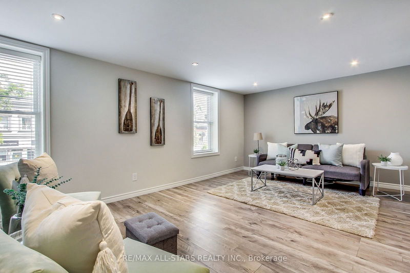 6349 Main St  Whitchurch-Stouffville, L4A 1G5 | Image 10