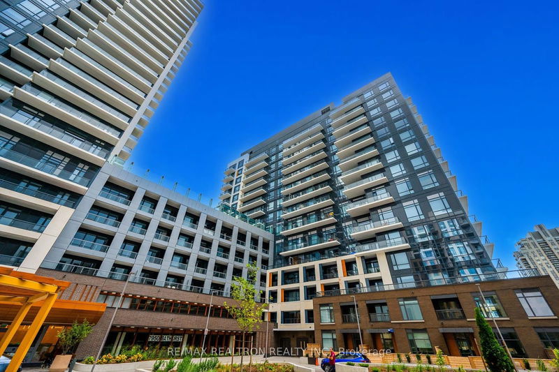 home for lease on 1325-7950 Bathurst Street
