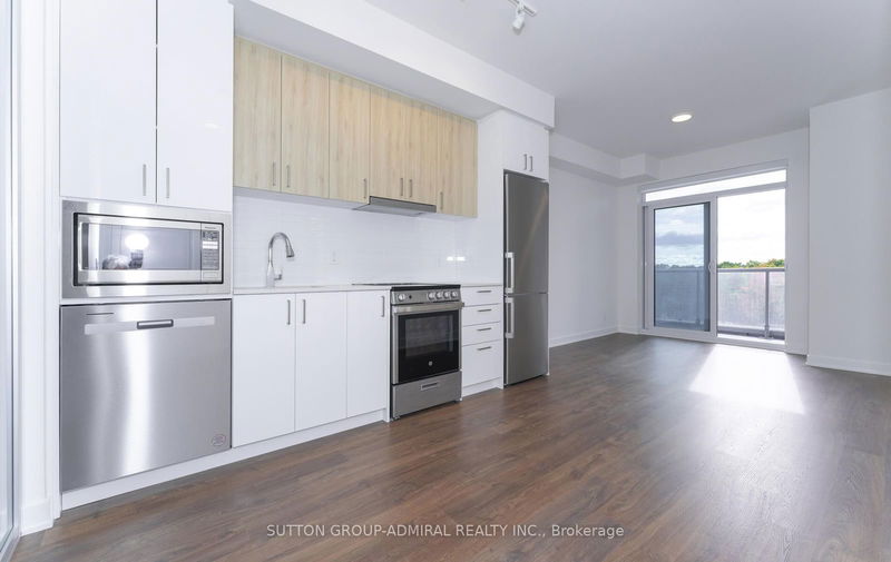 home for lease on A-315-30 Upper Mall Way