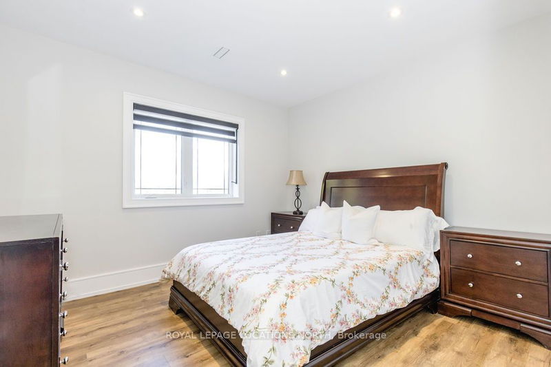 22 East John St  Innisfil, L0L 1L0 | Image 35