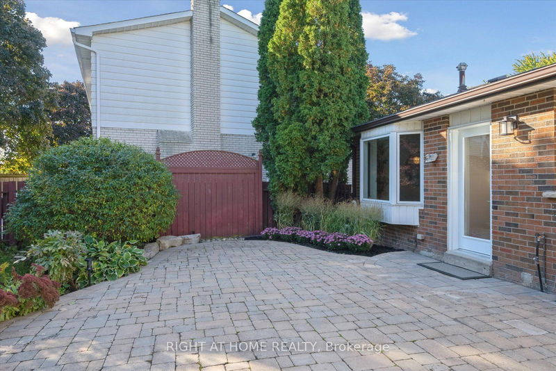 1 Sir Galahad Pl  Markham, L3P 2H5 | Image 36