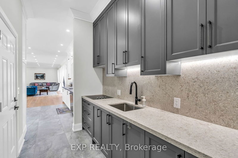 15714 Bathurst St  King, L7B 1K5 | Image 15