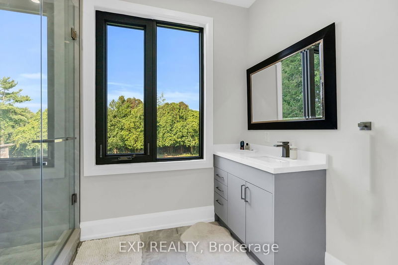 15714 Bathurst St  King, L7B 1K5 | Image 30