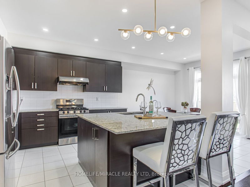 44 Festival Crt S East Gwillimbury, L9N 0N8 | Image 21