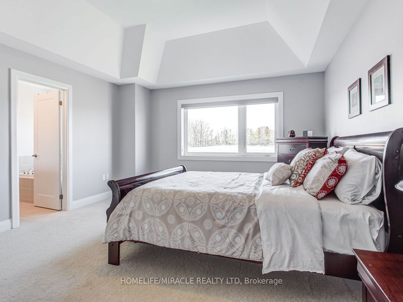 44 Festival Crt S East Gwillimbury, L9N 0N8 | Image 27