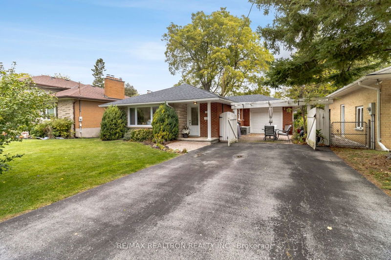 111 Avenue Rd  Newmarket, L3Y 1N2 | Image 4