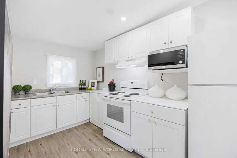 12 Mac Ave  Georgina, L4P 3W5 | Image 21