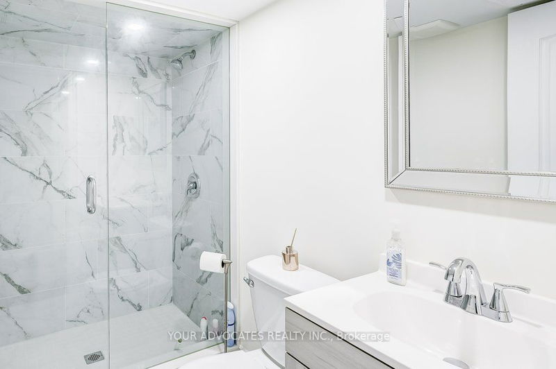 20 Drizzel Cres  Richmond Hill, L4E 1G8 | Image 25