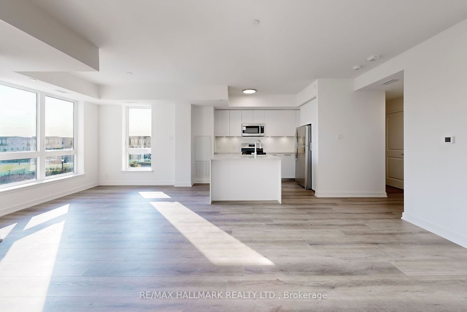 101 Cathedral High Street, Unit 201 - Photo 33