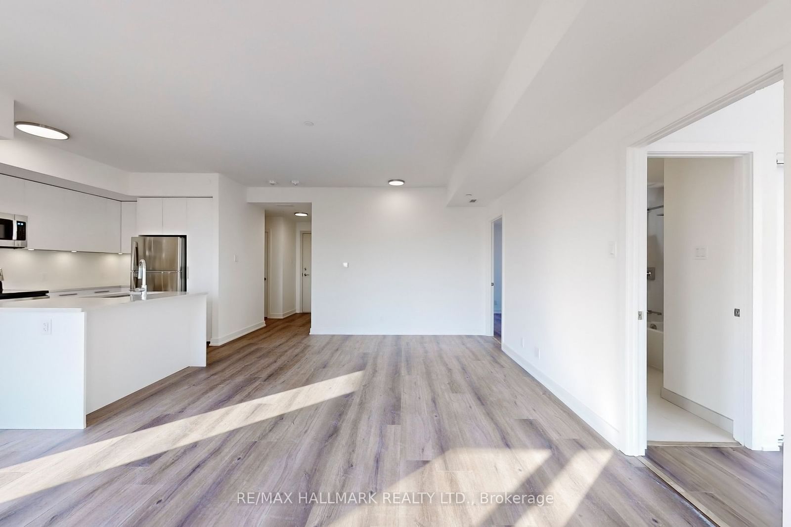 101 Cathedral High Street, Unit 201 - Photo 36