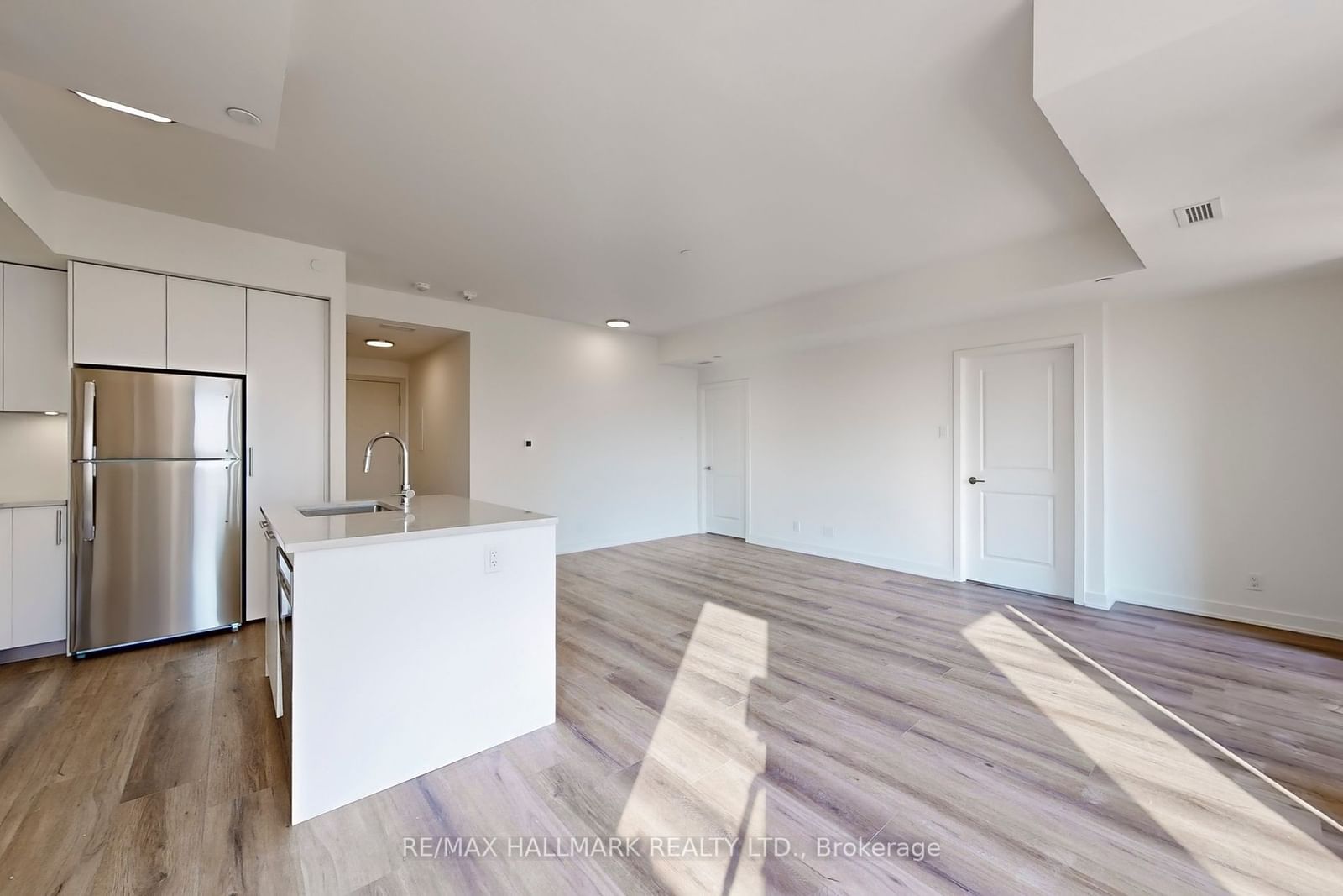 101 Cathedral High Street, Unit 201 - Photo 37