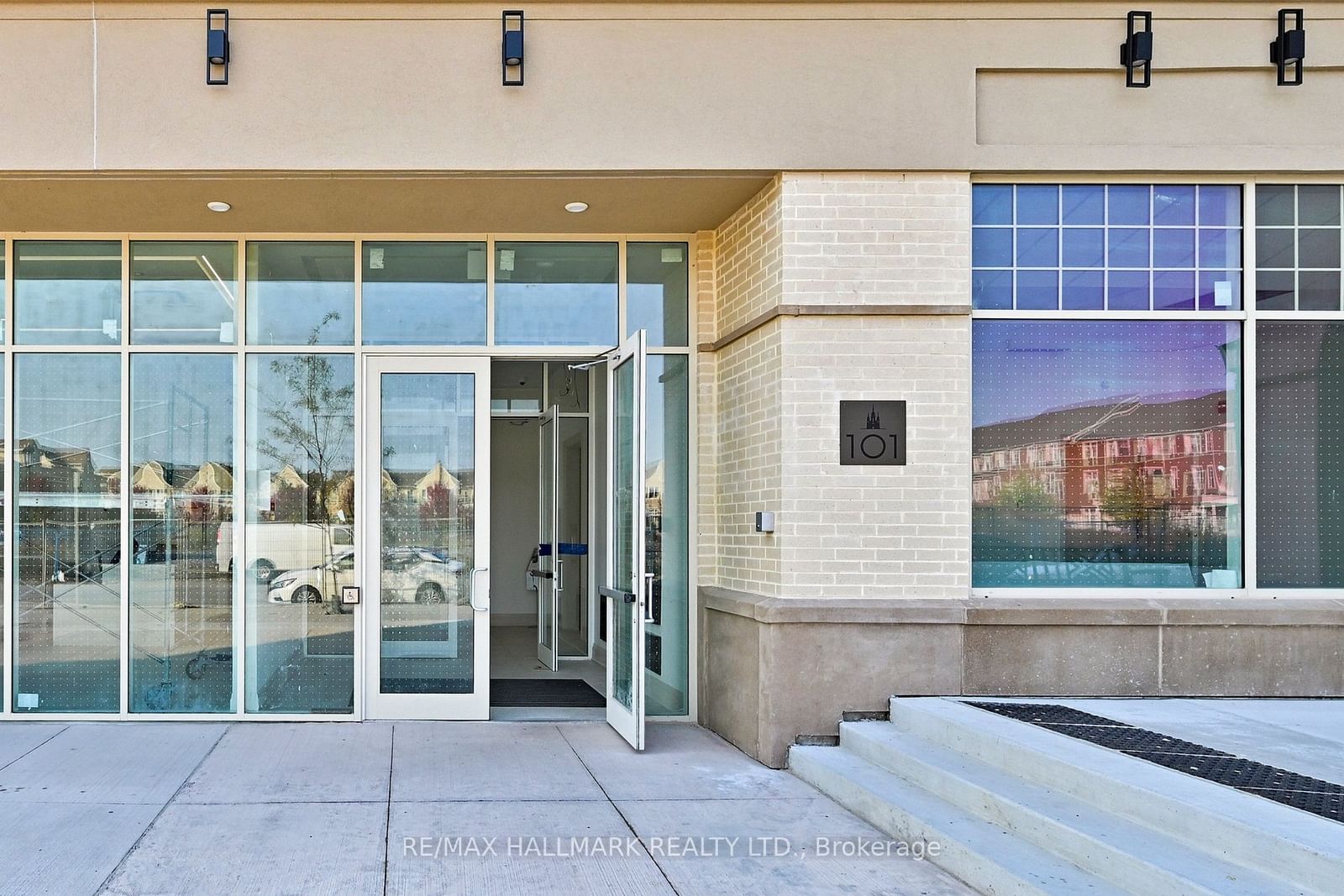 101 Cathedral High Street, Unit 201 - Photo 40