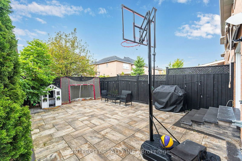 71 Echo Ridge Cres  Vaughan, L4H 2K1 | Image 37