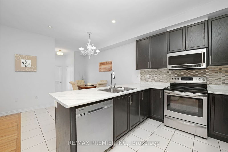 217 Barons St  Vaughan, L4H 3Z3 | Image 4