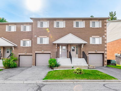  33 - 648 Gibney Cres  Newmarket, L3X 1Y1 | Image 1