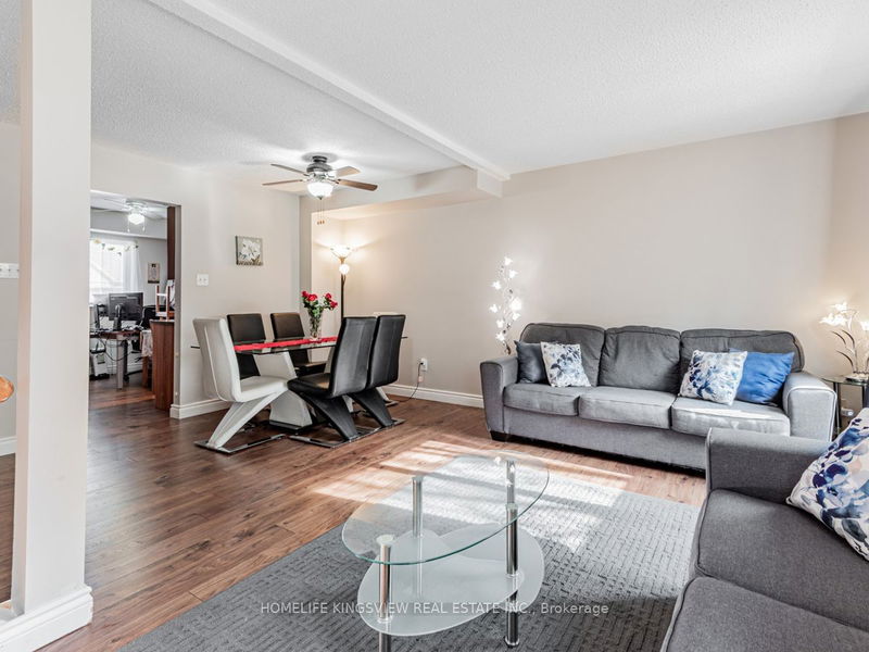  33 - 648 Gibney Cres  Newmarket, L3X 1Y1 | Image 10