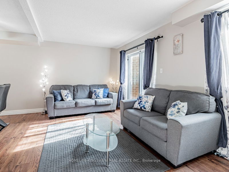  33 - 648 Gibney Cres  Newmarket, L3X 1Y1 | Image 9