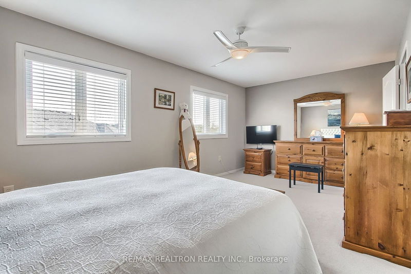 54 Crittenden Dr  Georgina, L4P 4E4 | Image 26