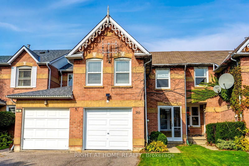 90 Ritva Crt  Richmond Hill, L4C 9R4 | Image 2