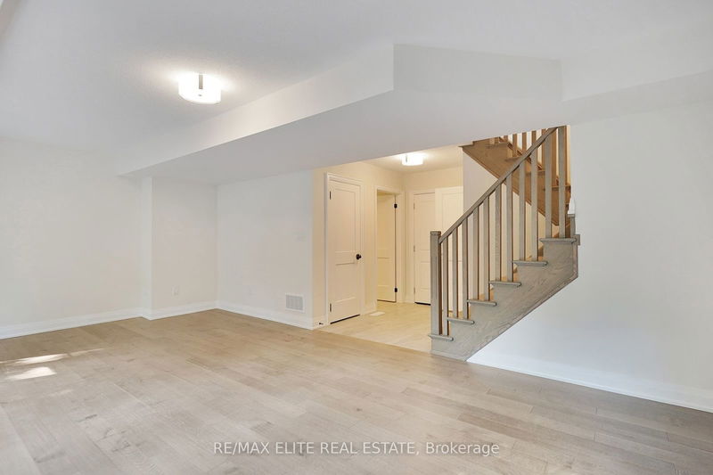 13 West Village Lane  Markham, L6C 1K4 | Image 23