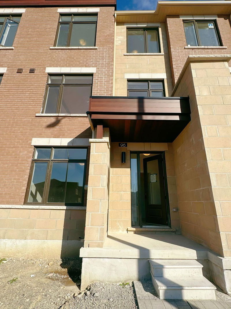 home for lease on 96 Robert Eaton Avenue