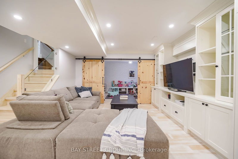 10 Morland Cres  Aurora, L4G 7Z2 | Image 28