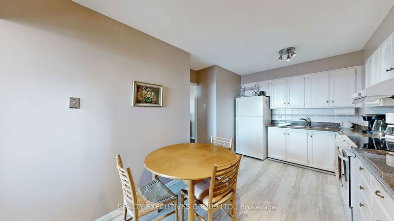  1502 - 8111 Yonge St  Markham, L3T 4V9 | Image 15