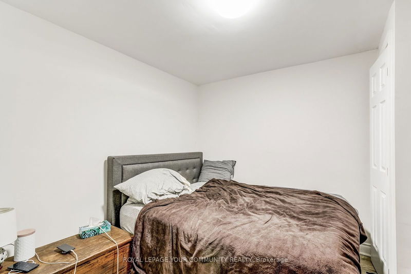 15 Corners Ave  Georgina, L0E 1E0 | Image 13