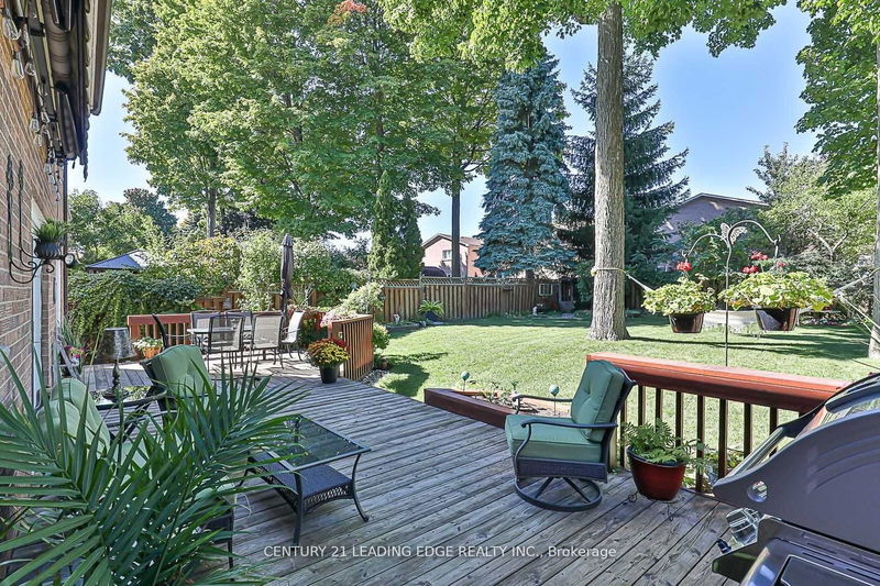 6 Coulson Crt  Markham, L3P 6G7 | Image 34