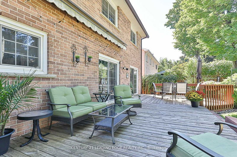 6 Coulson Crt  Markham, L3P 6G7 | Image 35