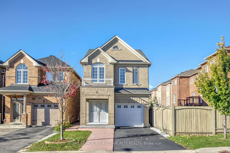 62 Laramie Cres  Vaughan, L6A 0P8 | Image 1