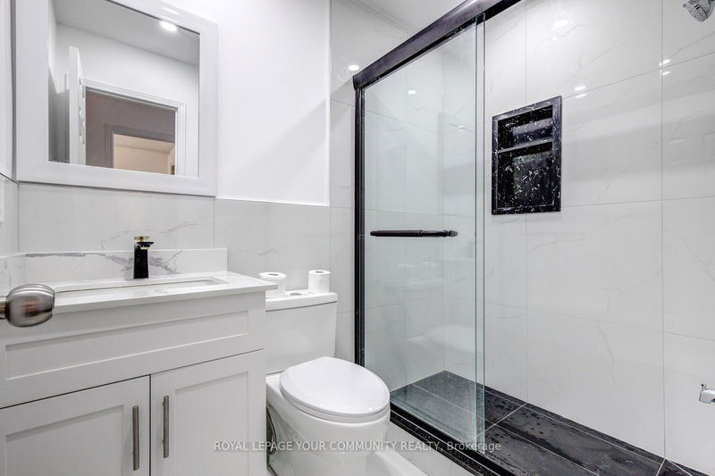 62 Laramie Cres  Vaughan, L6A 0P8 | Image 28