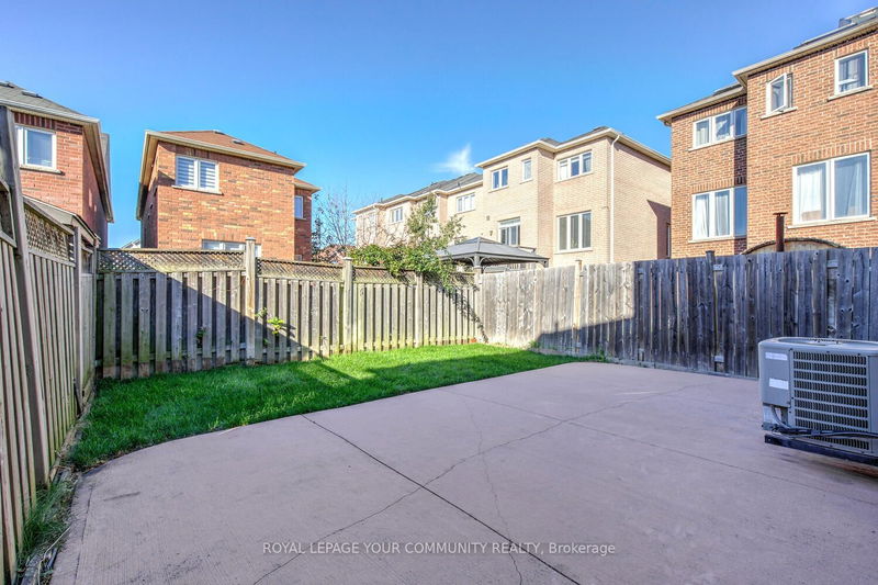 62 Laramie Cres  Vaughan, L6A 0P8 | Image 39