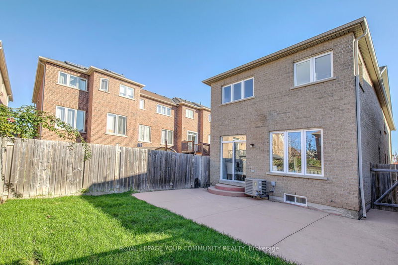 62 Laramie Cres  Vaughan, L6A 0P8 | Image 40