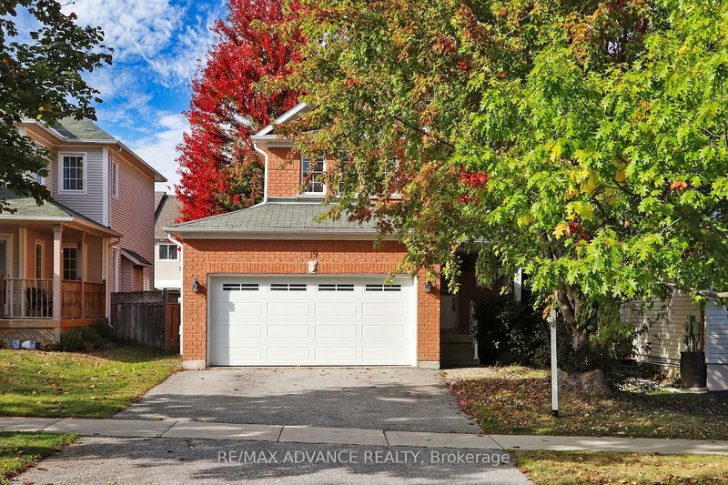 19 Brecken Dr  Georgina, L4P 4A5 | Image 1