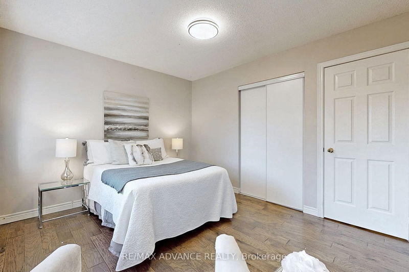 19 Brecken Dr  Georgina, L4P 4A5 | Image 28