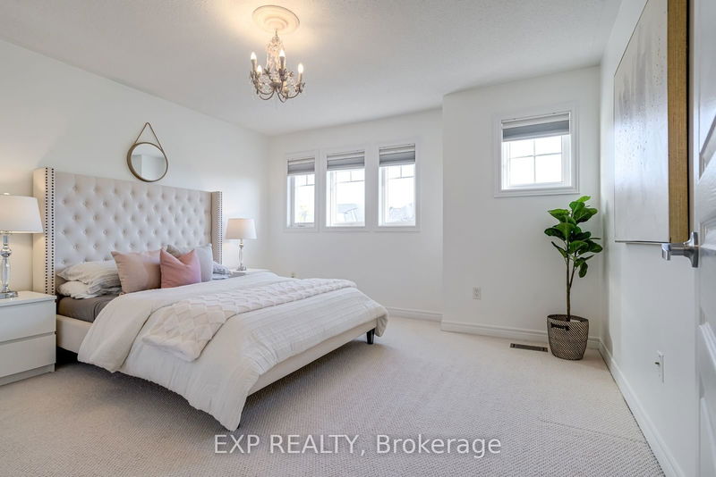 211 Shirrick Dr  Richmond Hill, L4E 4Y4 | Image 20