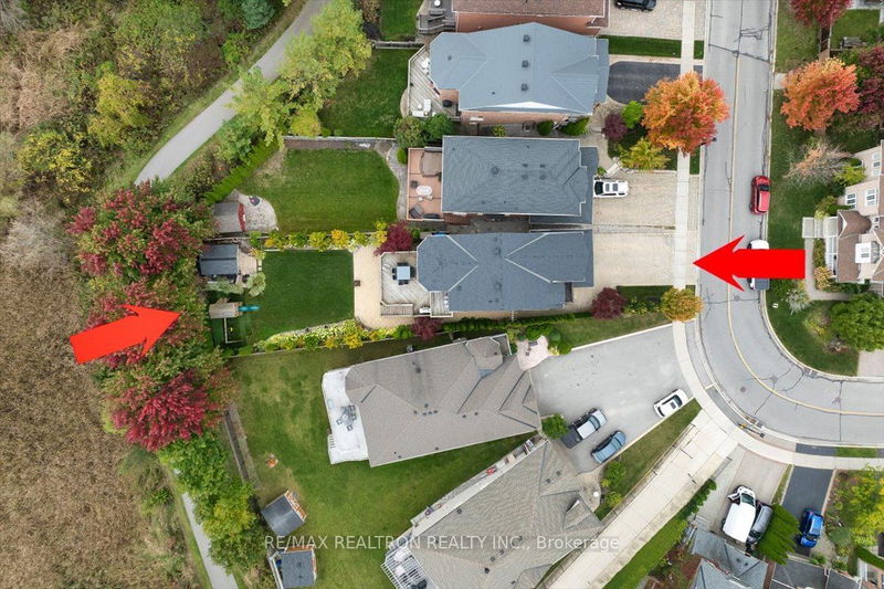 760 Colter St  Newmarket, L3X 2V4 | Image 4