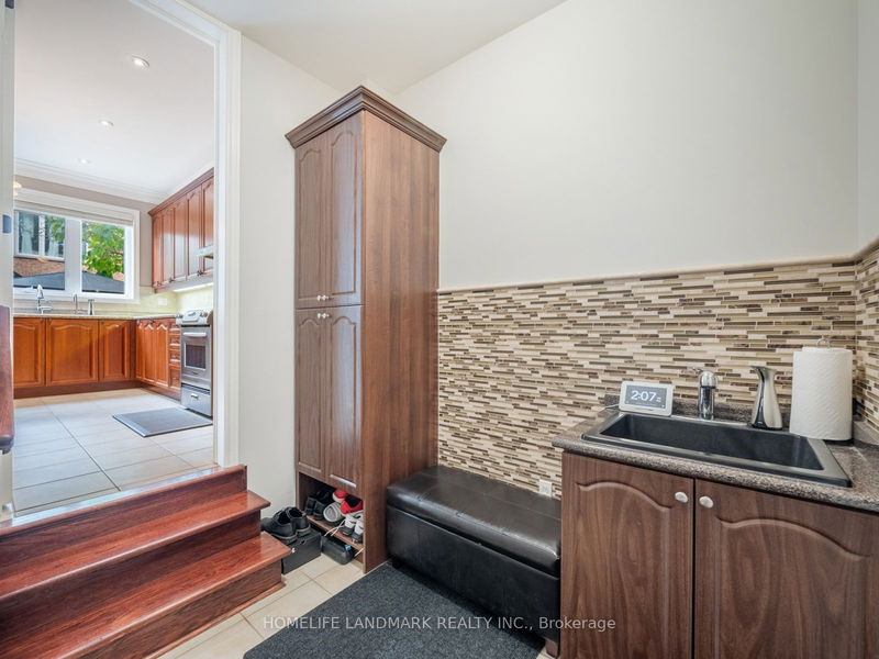 21 Grovewood St  Richmond Hill, L4E 4X4 | Image 14