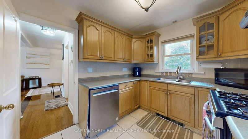 103 Ruggles Ave  Richmond Hill, L4C 1Y1 | Image 11