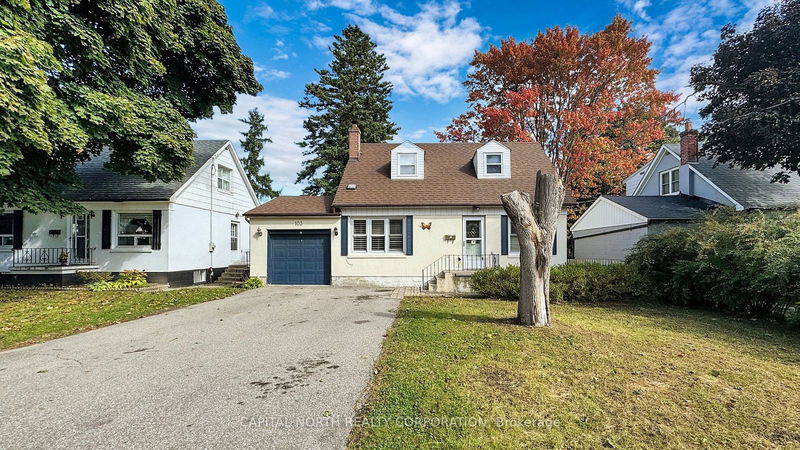 103 Ruggles Ave  Richmond Hill, L4C 1Y1 | Image 2